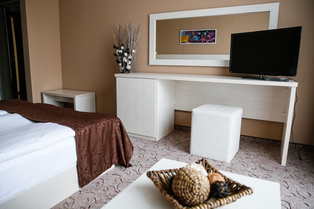 Einstein House & Spa Марчево Екстериор снимка