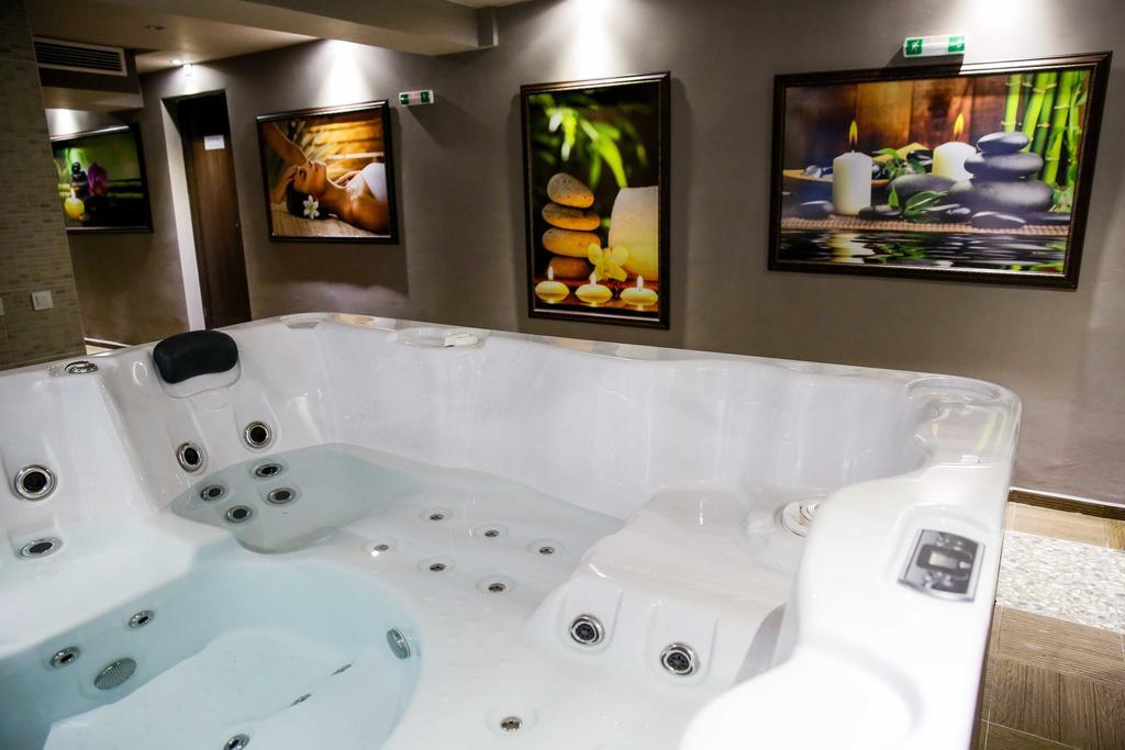 Einstein House & Spa Марчево Екстериор снимка