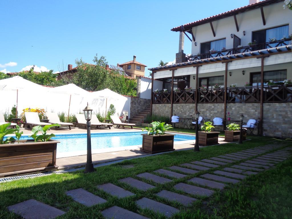 Einstein House & Spa Марчево Екстериор снимка