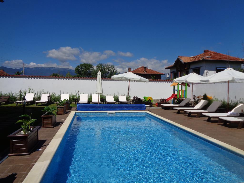 Einstein House & Spa Марчево Екстериор снимка
